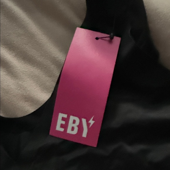 Elegant Black Chemise - Picture 2 of 3